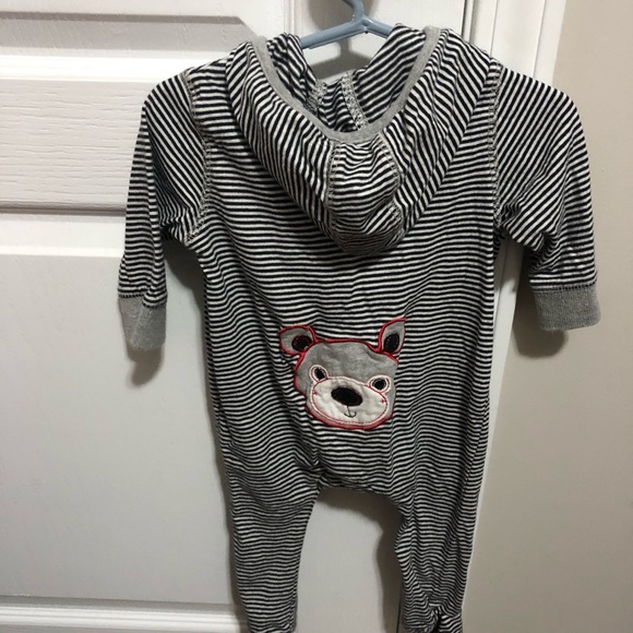 Lilly + Sid bodysuit with hood size 6-12 months - Picture 1 of 6